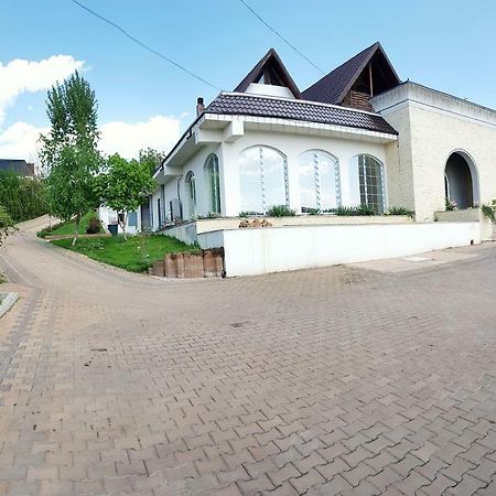 Complex Eos Hotel Valea Lupului  Ngoại thất bức ảnh