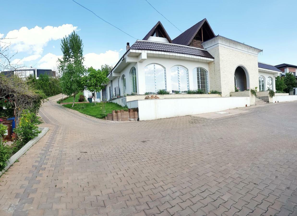 Complex Eos Hotel Valea Lupului  Ngoại thất bức ảnh